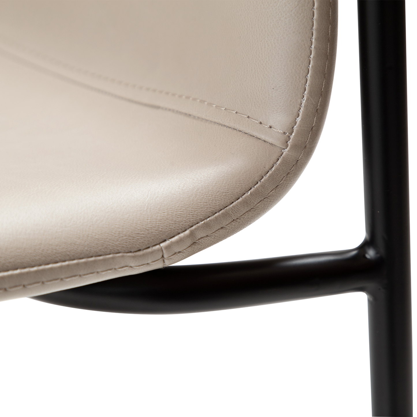 [var:Bezug=Kaschmir Kunstleder mit schwarzen Beinen] WOOF Stuhl