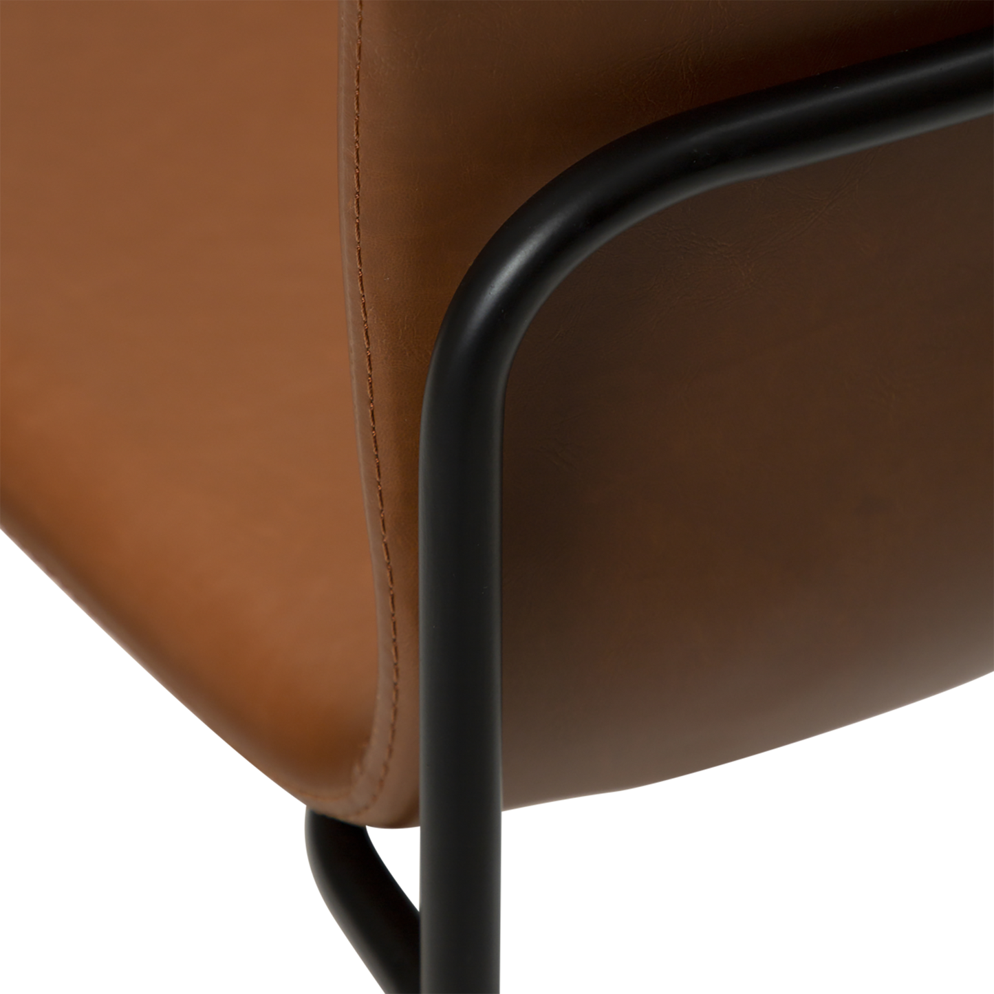 [var:Bezug=Vintage hellbraunes Kunstleder mit schwarzen Beinen] WOOF Stuhl