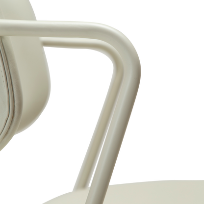 [var:Bezug=Knochenweißes Kunstleder mit knochenweißen Beinen] ZED Stuhl