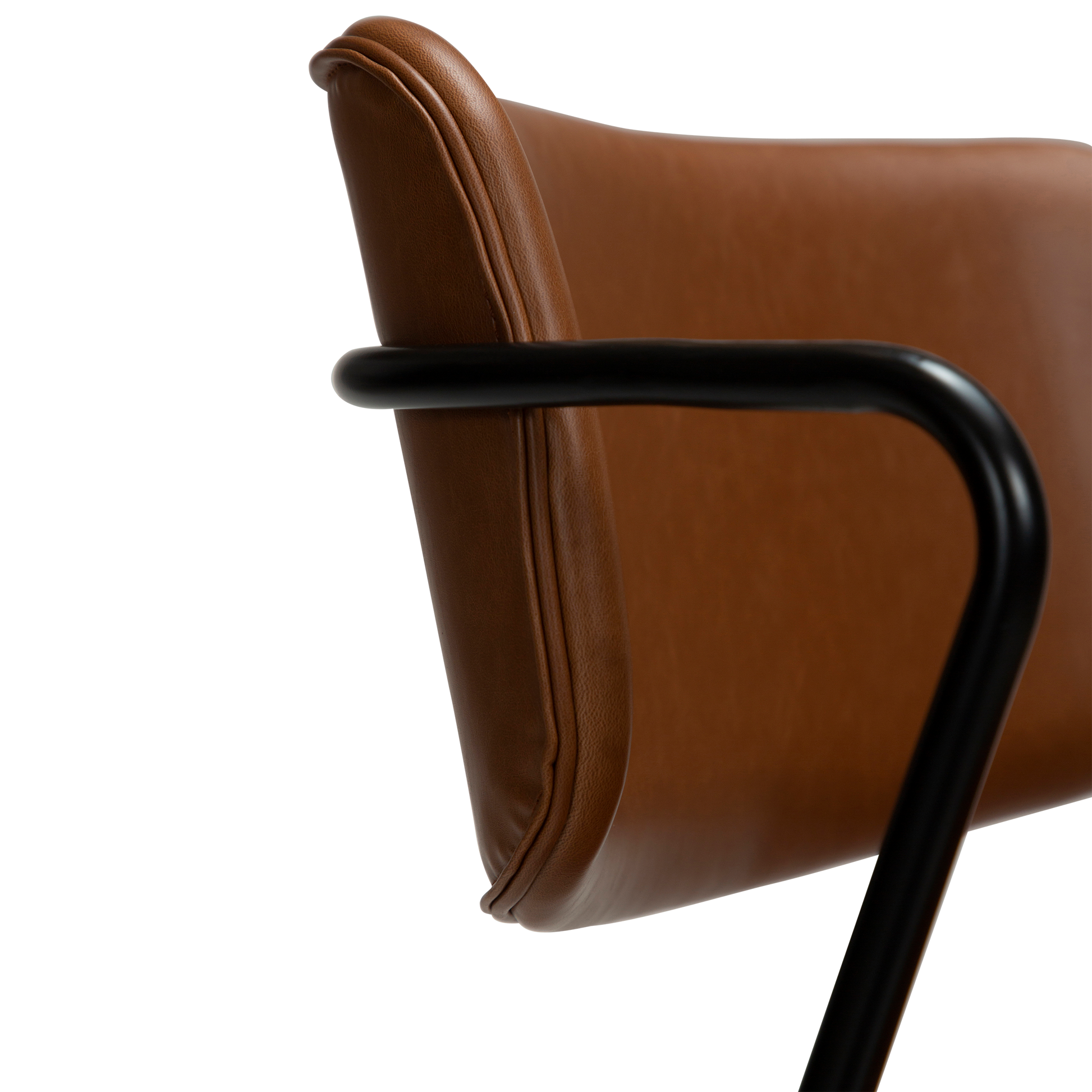 [var:Bezug=Vintage hellbraunes Kunstleder mit schwarzen Beinen] ZED Stuhl