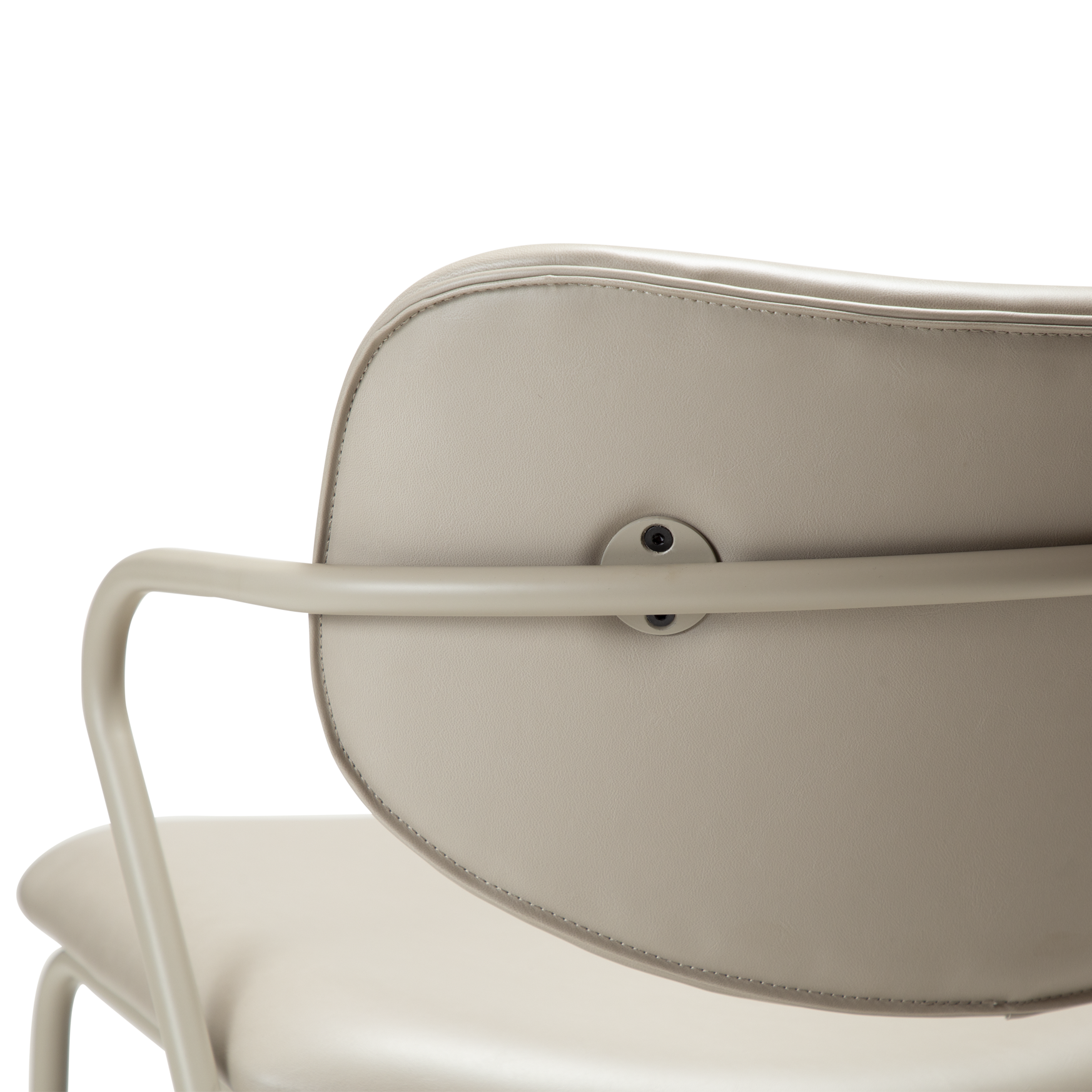 [var:Bezug=Kunstleder in Kaschmir mit Kaschmirbeinen] ZED Lounge-Stuhl