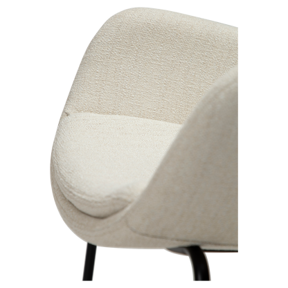 [var:Bezug=Einfach beiger Bouclé-Stoff mit schwarzen Beinen] ZIMMER Sessel