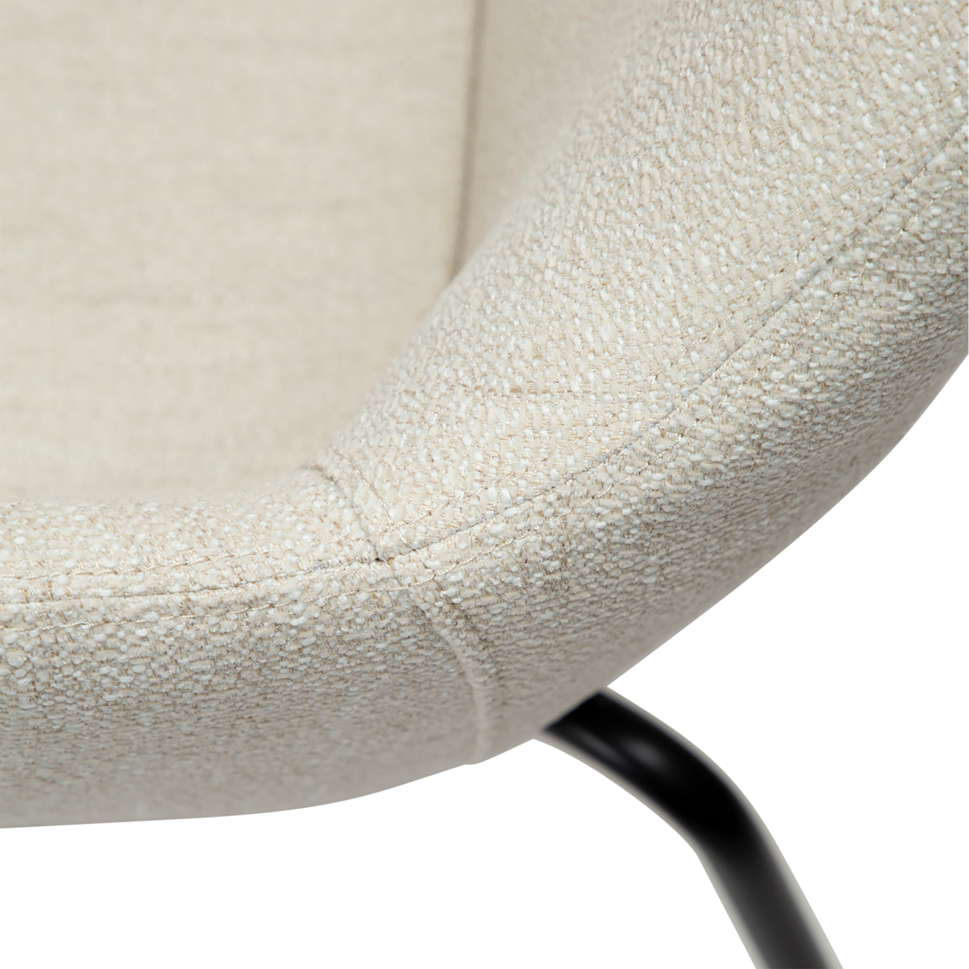 [var:Bezug=Einfach beiger Bouclé-Stoff mit schwarzen Beinen] ZIMMER Sessel